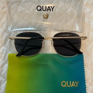 Quay Zezabell sunnies with cloth and case